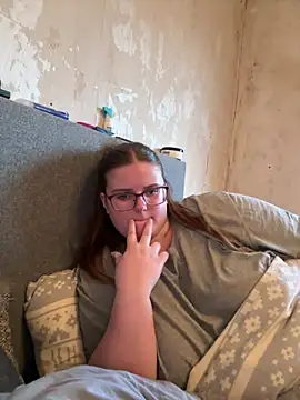 Snapshot of CurvyPaar2 chatting on March 1, 2026, 4:53 pm CurvyPaar2 online show from March 1, 2026, 4:53 pm