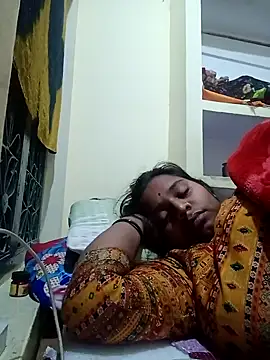 Hot crety online show from December 4, 2025, 7:33 pm