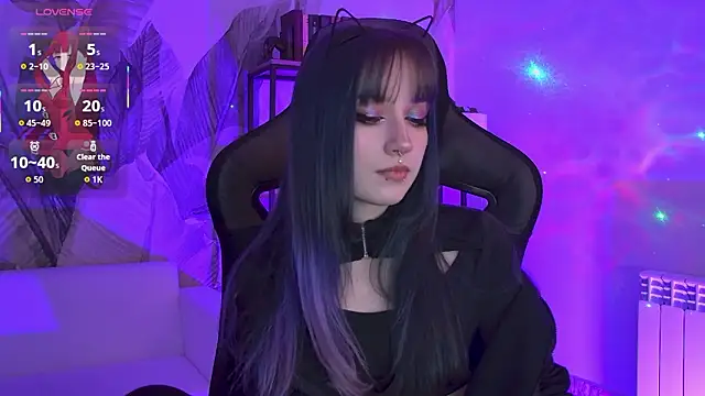 Snapshot of LiliLuna chatting on February 11, 2026, 3:28 pm LiliLuna online show from February 11, 2026, 3:28 pm