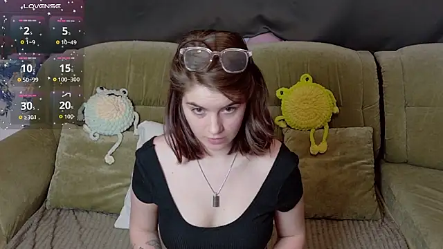 ElzaBlis online show from March 15, 2026, 4:02 pm