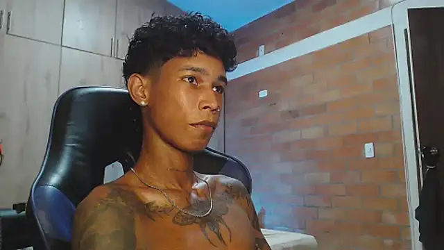 Snapshot of James_rufin chatting on September 16, 2025, 3:40 am James rufin online show from September 16, 2025, 3:40 am