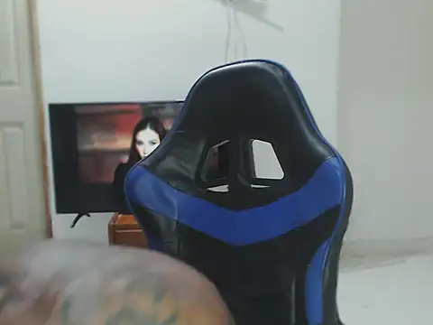 Snapshot of James_rufin chatting on November 12, 2025, 10:52 pm James rufin online show from November 12, 2025, 10:52 pm