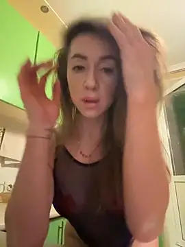 Snapshot of MarinaDiva11_74 chatting on September 22, 2025, 7:27 pm MarinaDiva11 74 online show from September 22, 2025, 7:27 pm