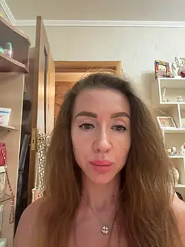 Snapshot of MarinaDiva11_74 chatting on June 27, 2026, 8:47 pm MarinaDiva11 74 online show from June 27, 2026, 8:47 pm