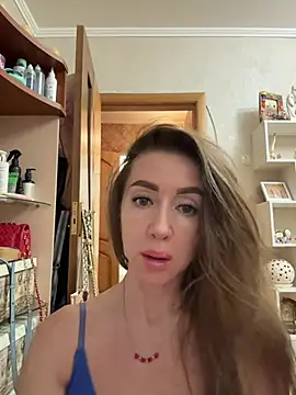 Snapshot of MarinaDiva11_74 chatting on August 6, 2026, 8:22 pm MarinaDiva11 74 online show from August 6, 2026, 8:22 pm