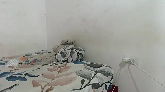 Snapshot of couplehotfantasies chatting on October 9, 2025, 7:56 pm couplehotfantasies online show from October 9, 2025, 7:56 pm