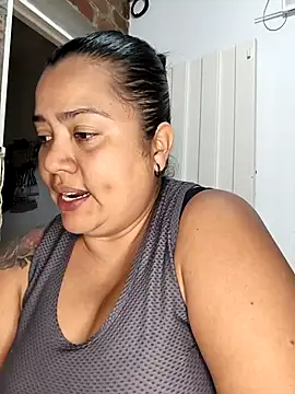 NARNYALABELLA online show from March 9, 2026, 9:19 pm