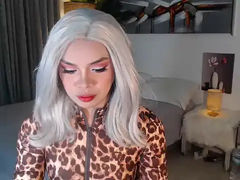 Luckystarxx online show from March 23, 2026, 5:06 pm