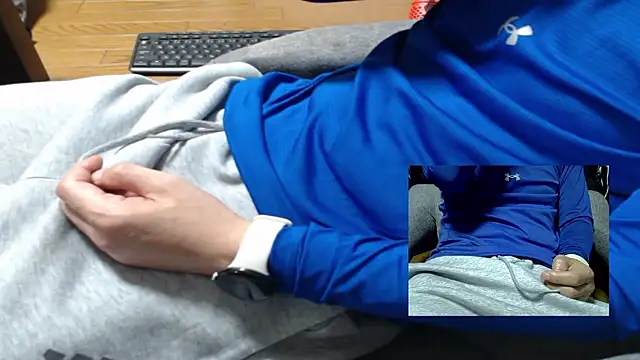 Snapshot of Yasu2000 chatting on April 27, 2026, 1:36 am Yasu2000 online show from April 27, 2026, 1:36 am