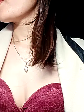 Hinna x online show from November 20, 2025, 2:50 pm