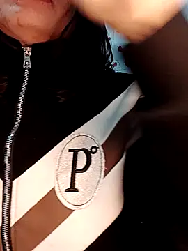 Hinna x online show from February 13, 2026, 3:35 am