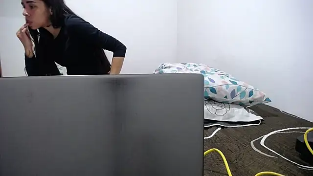 Candy Grey28 online show from October 31, 2025, 2:56 am