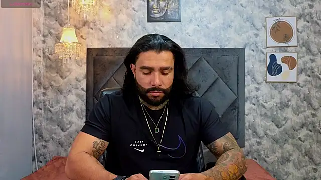 Apolo rousse1 online show from November 27, 2025, 8:55 pm