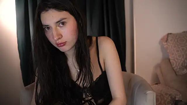 Auralea online show from July 13, 2026, 4:59 am