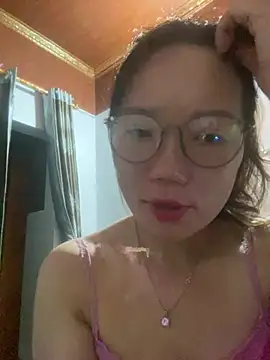 Snapshot of tttan1 chatting on July 9, 2026, 1:15 pm tttan1 online show from July 9, 2026, 1:15 pm
