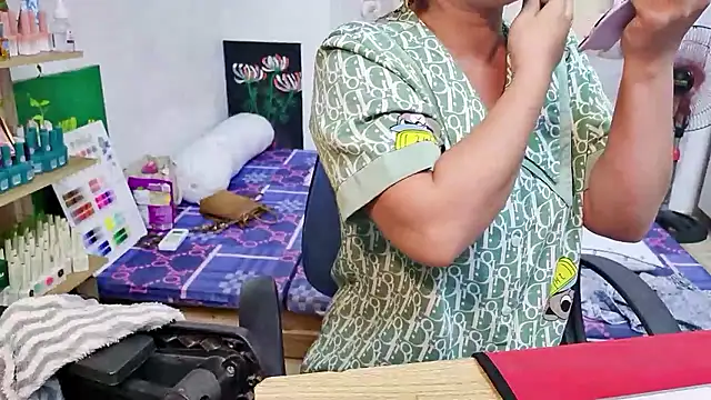 MichiLovely online show from October 30, 2025, 8:20 pm