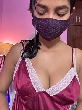 Neha18 online show from May 9, 2026, 10:09 am