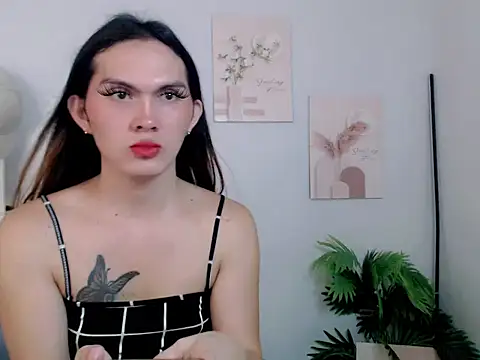 Pinkyweb 03 online show from June 24, 2026, 2:32 am