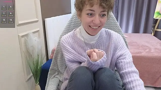 Snapshot of daniellia_ chatting on September 17, 2025, 8:05 am daniellia online show from September 17, 2025, 8:05 am