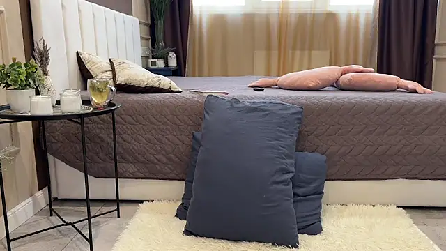 daniellia  online show from February 8, 2026, 10:07 am