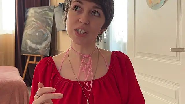 daniellia  online show from April 17, 2026, 2:20 pm