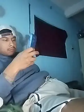 Snapshot of negromaussm chatting on October 19, 2025, 10:38 am negromaussm online show from October 19, 2025, 10:38 am