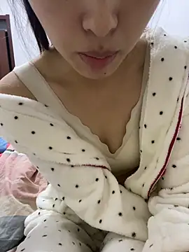 Snapshot of MengMeng0515 chatting on December 15, 2025, 12:31 pm MengMeng0515 online show from December 15, 2025, 12:31 pm