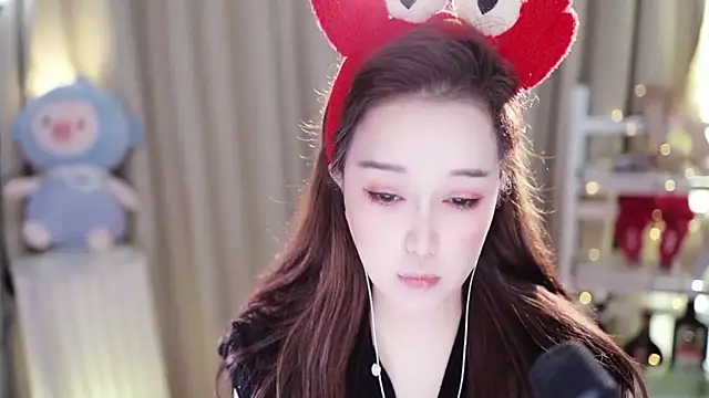 Snapshot of l2day_ chatting on October 11, 2025, 3:06 am l2day  online show from October 11, 2025, 3:06 am