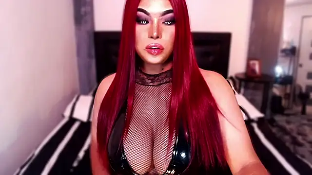 Snapshot of xTrixieMae chatting on September 30, 2025, 6:18 am xTrixieMae online show from September 30, 2025, 6:18 am