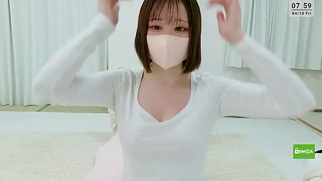 Snapshot of -nene-chan chatting on April 9, 2026, 10:59 pm -nene-chan online show from April 9, 2026, 10:59 pm