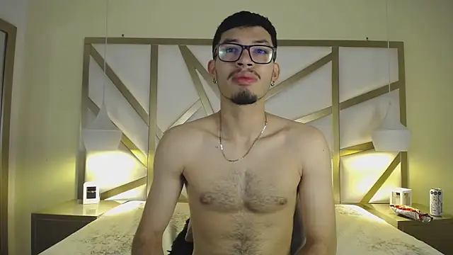 Snapshot of Jaxon_Carter chatting on March 5, 2026, 2:18 am Jaxon Carter online show from March 5, 2026, 2:18 am