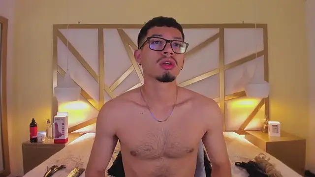 Snapshot of Jaxon_Carter chatting on April 6, 2026, 2:20 am Jaxon Carter online show from April 6, 2026, 2:20 am