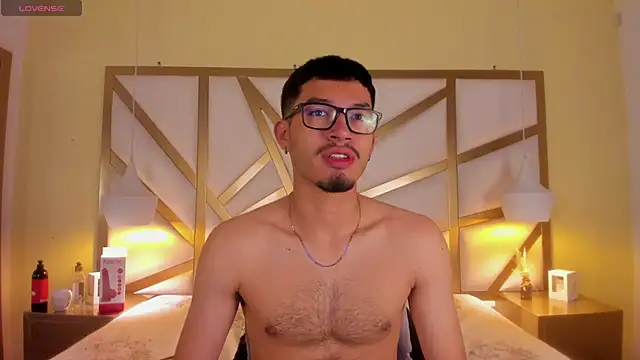 Snapshot of Jaxon_Carter chatting on April 8, 2026, 2:22 am Jaxon Carter online show from April 8, 2026, 2:22 am