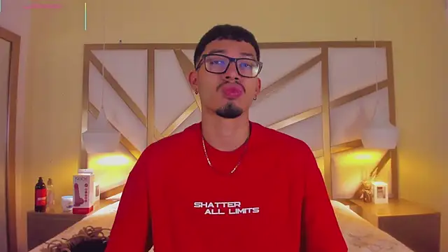 Snapshot of Jaxon_Carter chatting on April 13, 2026, 12:38 am Jaxon Carter online show from April 13, 2026, 12:38 am