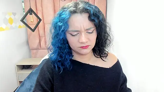 Snapshot of Kiara_Cruz__ chatting on October 17, 2025, 8:33 pm Kiara Cruz online show from October 17, 2025, 8:33 pm