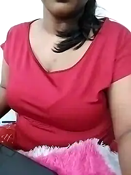 Snapshot of Shy_Peehu chatting on July 13, 2026, 8:44 pm Shy Peehu online show from July 13, 2026, 8:44 pm