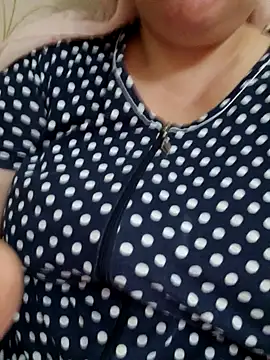 Snapshot of Uzhili chatting on October 30, 2025, 6:19 pm Uzhili online show from October 30, 2025, 6:19 pm