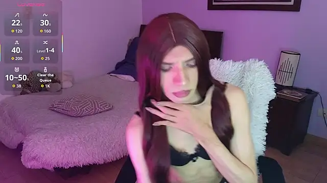 mirandahabach333 online show from March 28, 2026, 8:08 pm