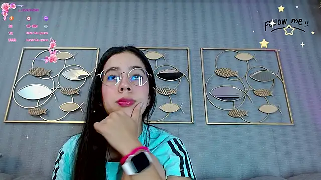 Snapshot of laraa_jeean chatting on April 27, 2026, 7:01 pm laraa jeean online show from April 27, 2026, 7:01 pm