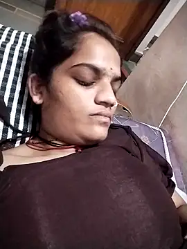 Snapshot of Sofia_kuuu chatting on September 20, 2025, 3:57 pm Sofia kuuu online show from September 20, 2025, 3:57 pm