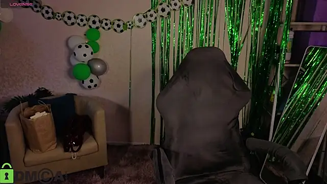 Snapshot of R0cket_bunny chatting on July 6, 2026, 1:13 am R0cket bunny online show from July 6, 2026, 1:13 am