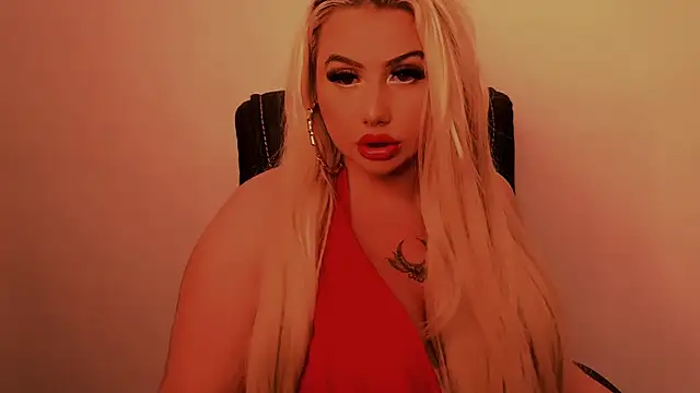TiaDoll online show from July 9, 2026, 5:44 am