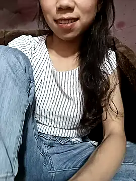 Snapshot of chau1 chatting on May 2, 2026, 1:27 pm chau1 online show from May 2, 2026, 1:27 pm