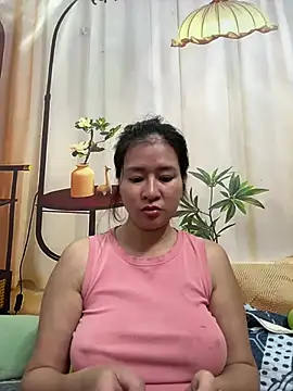 Snapshot of Boyd98 chatting on April 2, 2026, 5:16 am Boyd98 online show from April 2, 2026, 5:16 am