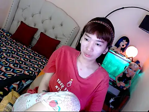 ShantalFoxxy  online show from October 24, 2025, 1:35 am