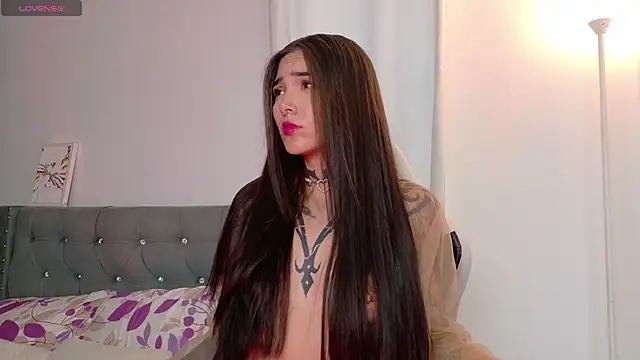 sara queen10 online show from February 13, 2026, 4:14 pm