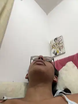 lilycurly online show from March 11, 2026, 1:55 am