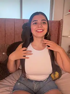 Snapshot of salomecute21 chatting on July 8, 2026, 11:48 am salomecute21 online show from July 8, 2026, 11:48 am