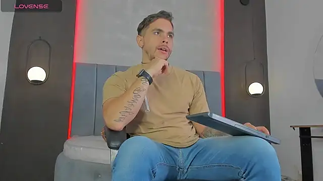 Liam walk  online show from April 9, 2026, 8:03 pm