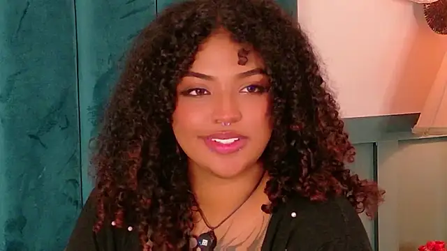 Snapshot of Cristal-Jonnes chatting on June 27, 2026, 12:22 pm Cristal-Jonnes online show from June 27, 2026, 12:22 pm